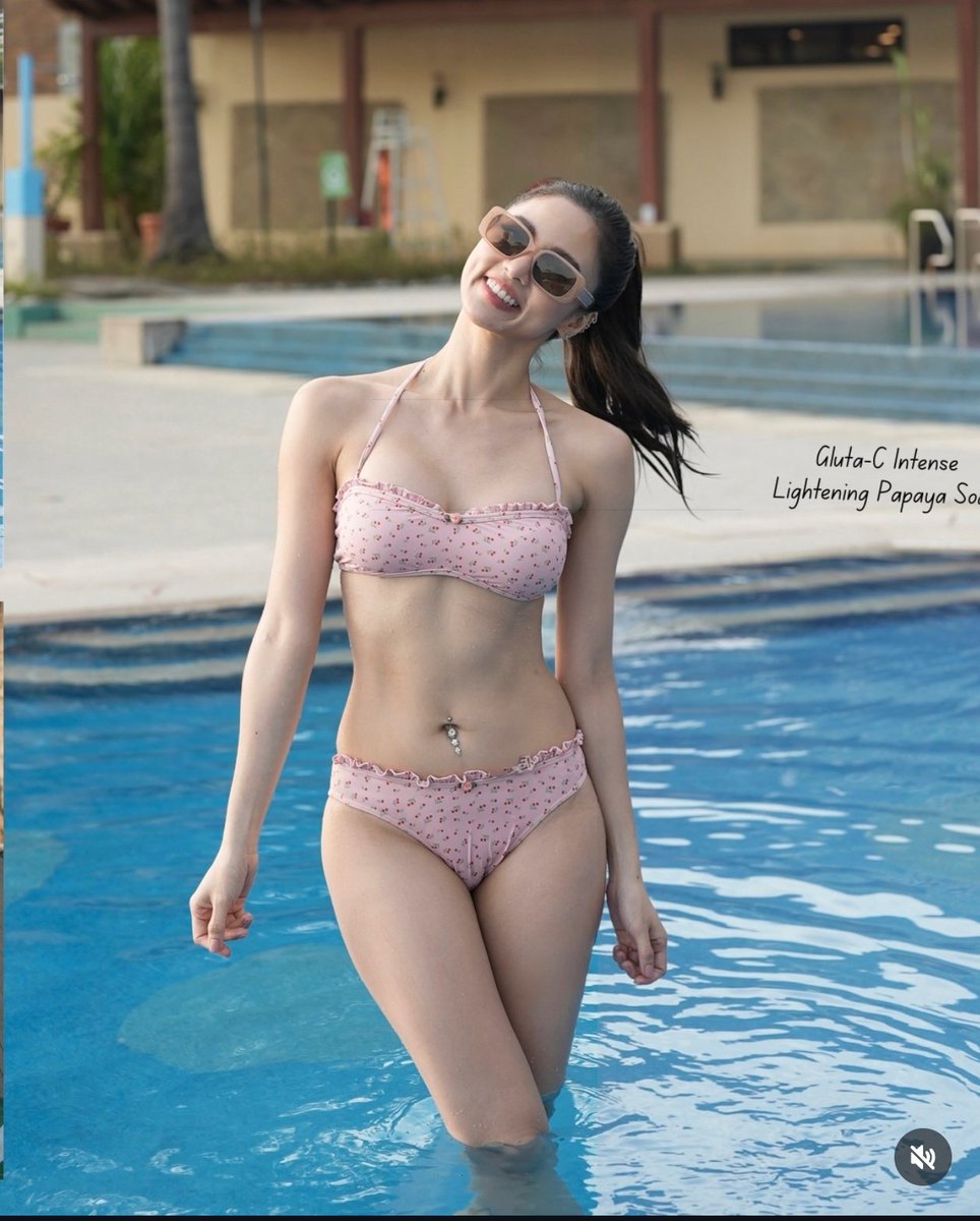 _jeheyniii's tweet photo. Ang alam ko malamig ngayong araw eh. May nagpost lang na ganito na @chinitaprincess sa IG, uminit na 😭🔥 https://t.co/tDJmNzupVj