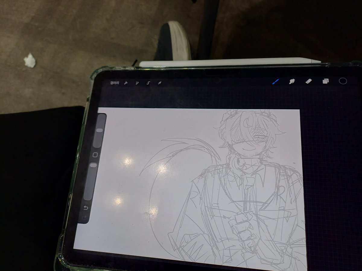 mingmyong_'s tweet image. 사실은 나도 프로크리에이트를 써본적이없어