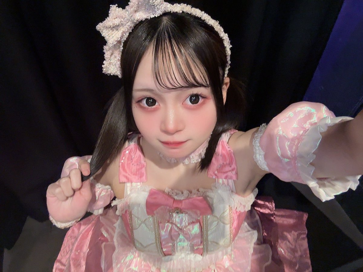kurea_pdns's tweet photo. 💗ありがとうございます💗
1本目(#TwinBox Garage )さんありがとうございました💖
会いに来てくれてありがとうございます🥺
本当に嬉しかったよ!盛り上がってくれて、お写真もありがとう!!嬉しかった!
良かったら仲良くしてね💖
次のライブはこの後!秋葉原夜だよ!
#アイドル #プリねむ https://t.co/cSpYmFx1ac