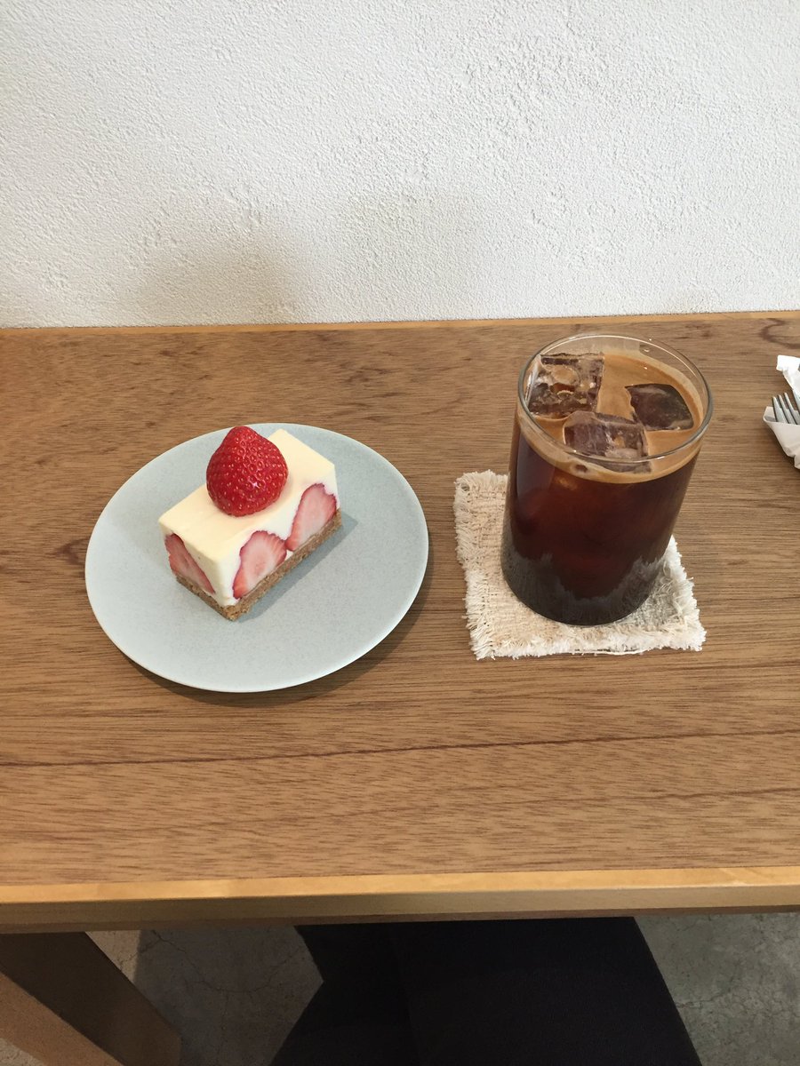 시저 tweet media