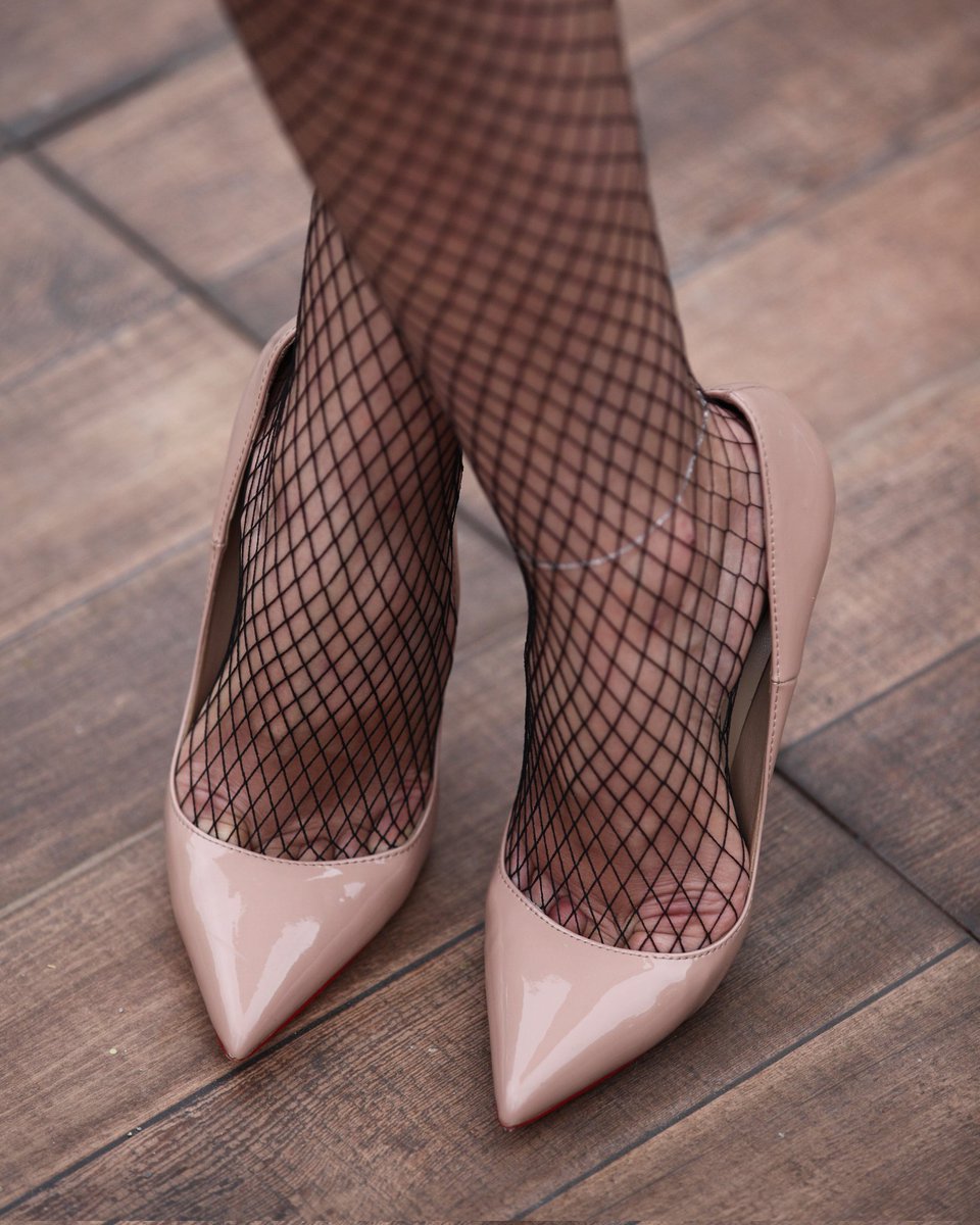 overdosefeet's tweet photo. #highheels #heels #heelstyle #heelsfashion #heelsaddict #pantyhose #footjob #goddess #footfetish #dominant #footslave #shoesaddict #sexyheels #mistress #domination #footworshipping #nylonfetish #highheels #pegging #toesucking #worship #shoejob #worship #slave https://t.co/OtJgmX2evv