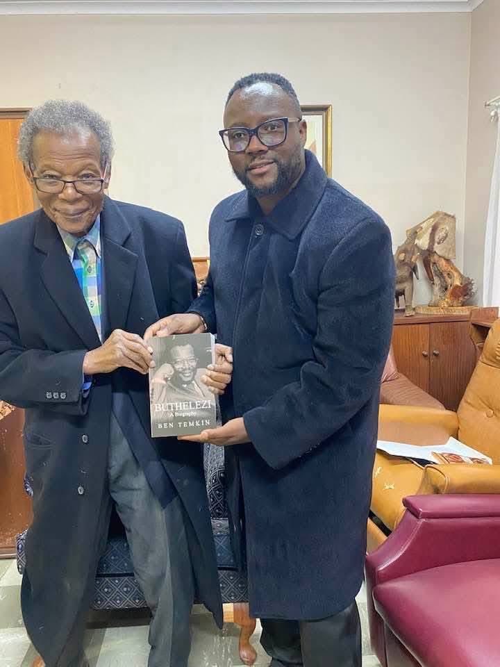 From garden boy at 13 to building businesses that employ 800+ people. 

Meet Brandon Tshabangu from Carolina, Mpumalanga.

He started his hustle as a gardener while still in school. Today he is an Attorney and Chairman of Tshabangu Holdings, an investment group operating in:

⛏️