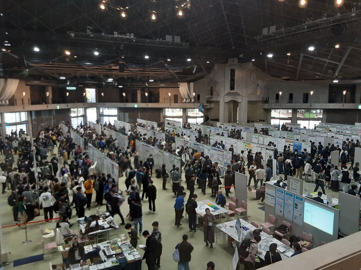 熱気と活気でいっぱい
#ESJ73