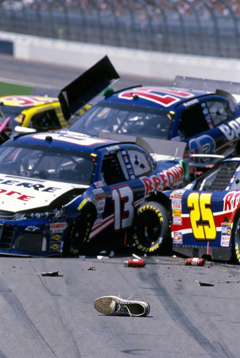 Collin Fern tweet media