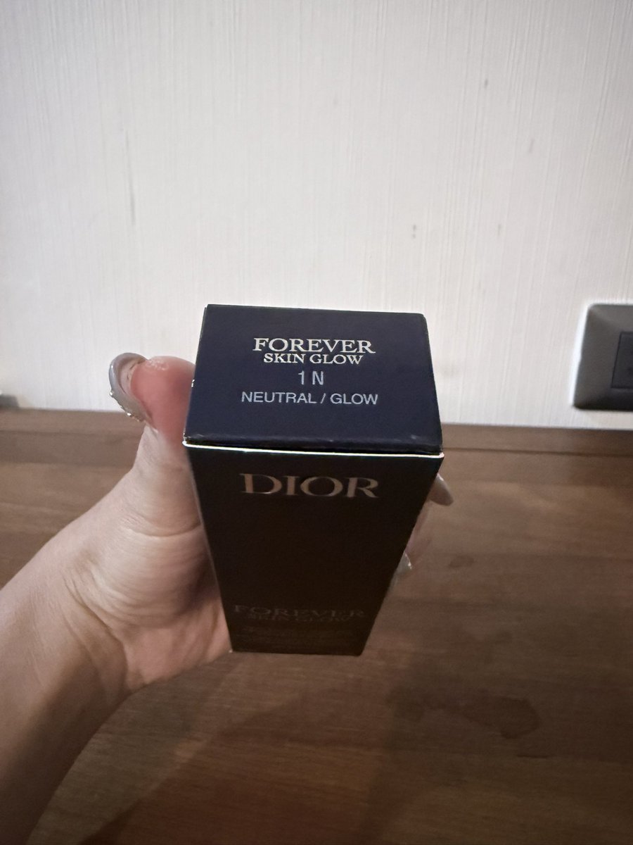 JJanthamun82's tweet photo. ขาย Dior Forever Skin Glow

สภาพ: ใหม่ แกะกล่อง ยังไม่เคยใช้

สี: 1N Neutral / Glow

ขนาด: 30 ml

มี SPF20 PA+++
ราคา 1,500 บาท

(ป้าย King Power 2,400 บาท)

พร้อมส่ง
สนใจทักแชทได้เลยค่ะ 📦✨ 

ส่งฟรี/นัดรับตาม MRT/BTS ได้ค่ะ
#ส่งต่อเครื่องสำอาง #เครื่องสำอางมือสอง #ส่งต่อ https://t.co/lNWz3LSuWs