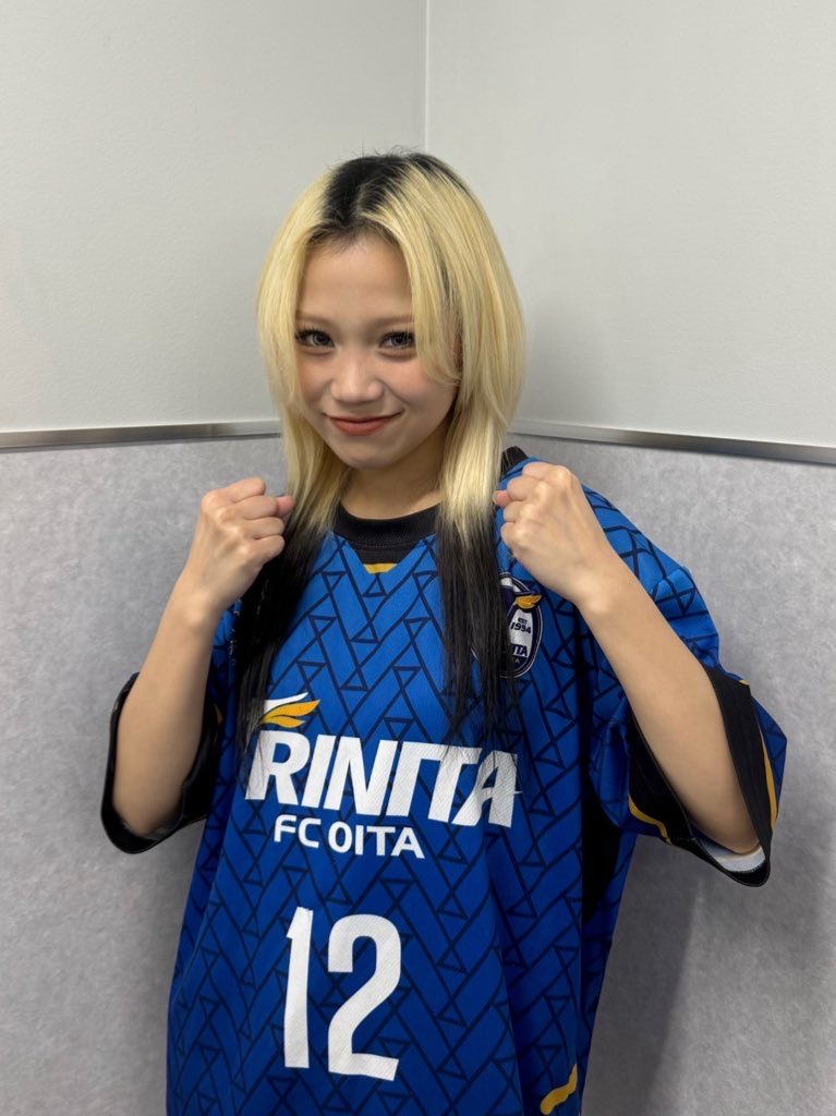 spin_yumena's tweet photo. 試合始まりました🔥🔥
九州同士の戦い 大阪から全力で応援してます！

必ず勝つ👊🏻
 #大分トリニータ  #トリサポ  #行こう目指す場所へ 
 #Growin'  #大分県 https://t.co/R5m5Na4iuW