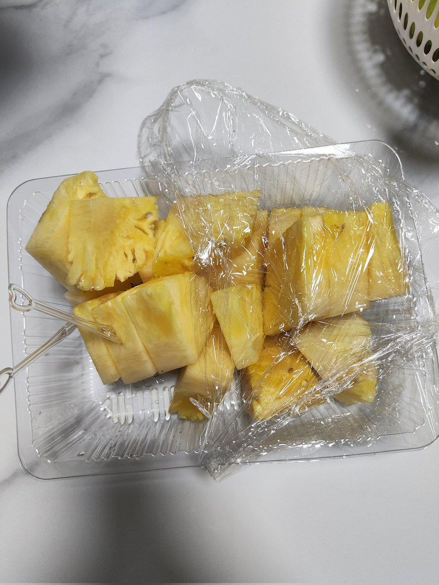 猫狐现在想睡觉 tweet media