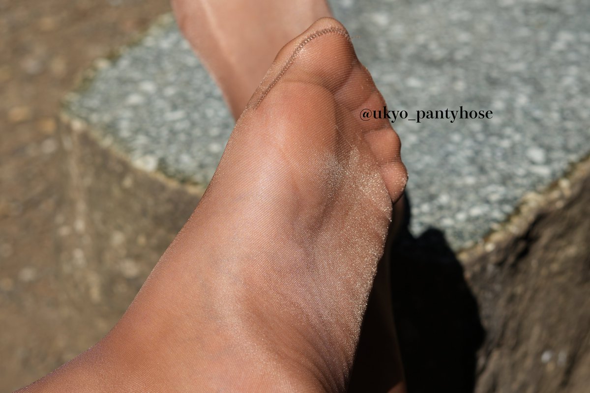 ウキョウ@パンスト tweet media