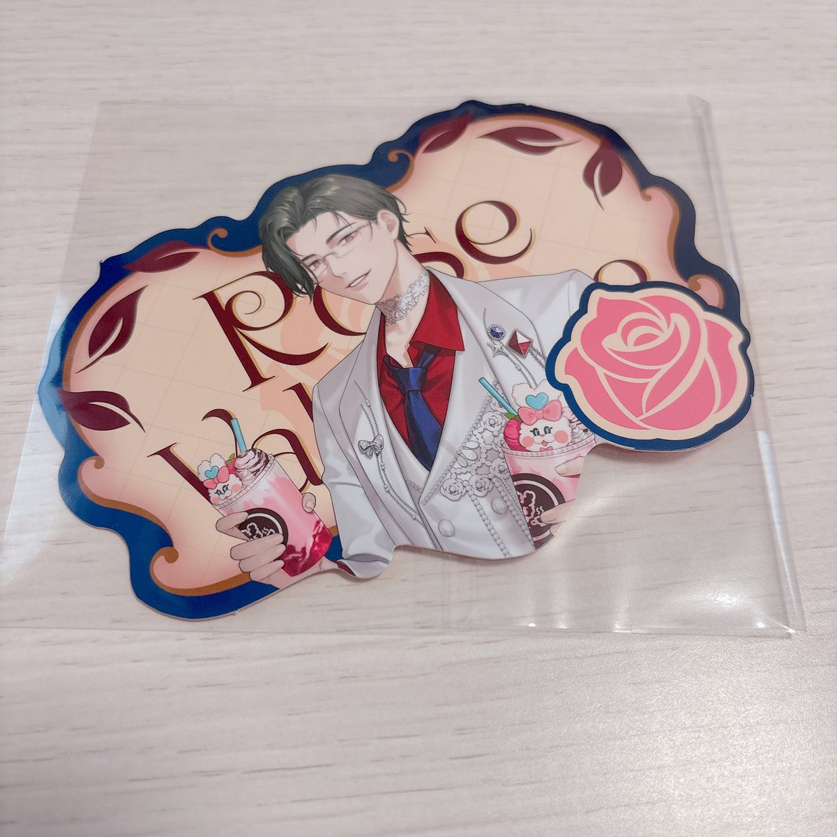 Na_TRD's tweet photo. 【交換希望】にじさんじ Rose Valentine チェキ風カード

譲：画像1-2
求：画像3

求めがRAREのため、当方から複数枚提供可能(特典含む)

池袋手渡し、郵送可
どうぞよろしくお願いいたします🙇‍♀️ https://t.co/HgtXk2yrvC