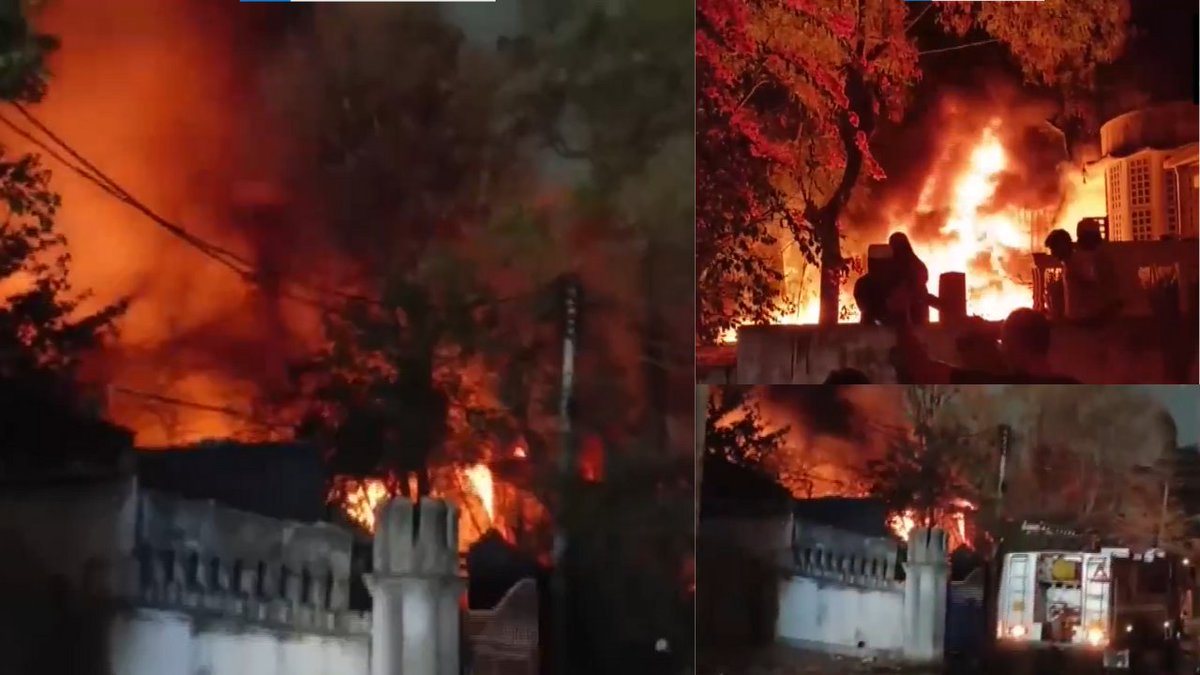 SimplifyingFire's tweet photo. 🔥 Fire reported yesterday in Tolichowki, suspected electrical short circuit.

Most fire accidents start with small unnoticed failures like:

⚠ Electrical overload
⚠ Pumps not in auto mode
Fire safety isn’t installation.
It’s continuous readiness.
#FireSafety #Hyderabad https://t.co/RObRqtoVKi