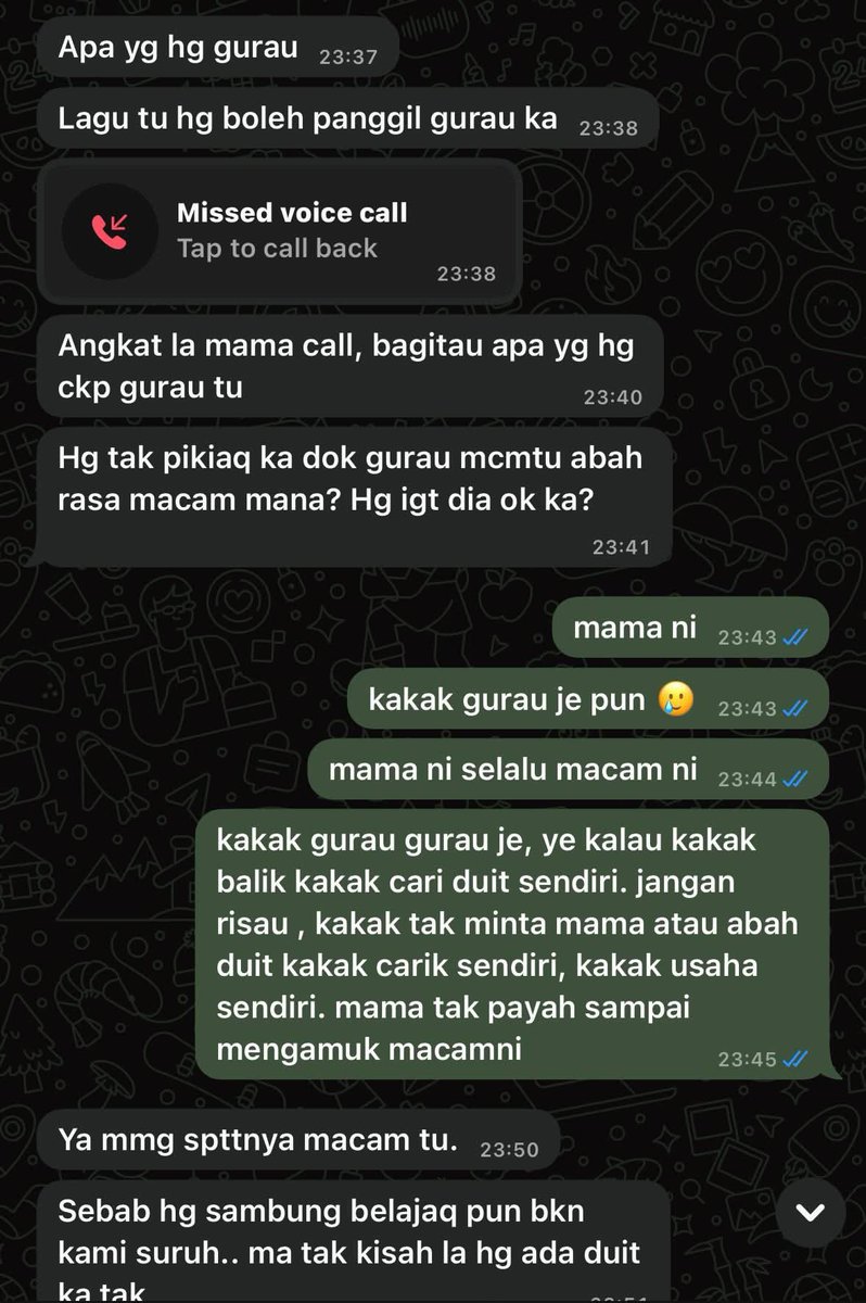 ConfessionLocal's tweet photo. musuh terbesar seorang mak : anak sulong yang tak dapat bantu kewangan keluarga 😔☝🏻￼

📸: anothersideoffar._ https://t.co/m4q3dbIdW9