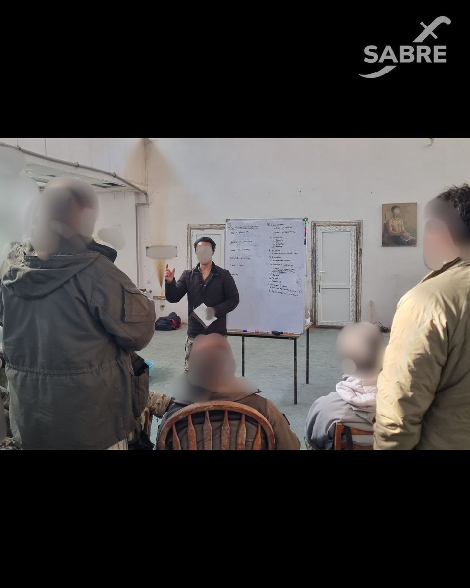 SabreAdvisory's tweet photo. Saturday in the classroom.

Students review planning fundamentals and small unit decision making before field exercises. Instruction led by volunteer instructors with NATO and allied military experience.

Practical training for Ukrainian defenders. 

#Ukraine #MilitaryTraining https://t.co/bhe6W7t0cQ