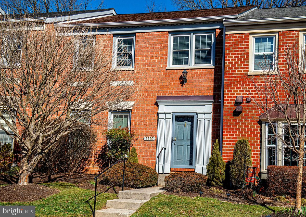 bsdarell's tweet photo. 2220 Wonderview Road, Lutherville Timonium, MD, 21093
4 bed | 4 bath 2880 Sq. Ft.
Active | 485000
https://t.co/LtKOsLGNuy
Welcome to Ravenview/Chapel Hill! Discover the charm of this beautifully maintained Colonial townhome in one of Timonium's most convenient communities -... https://t.co/WVYXyb0Cxk