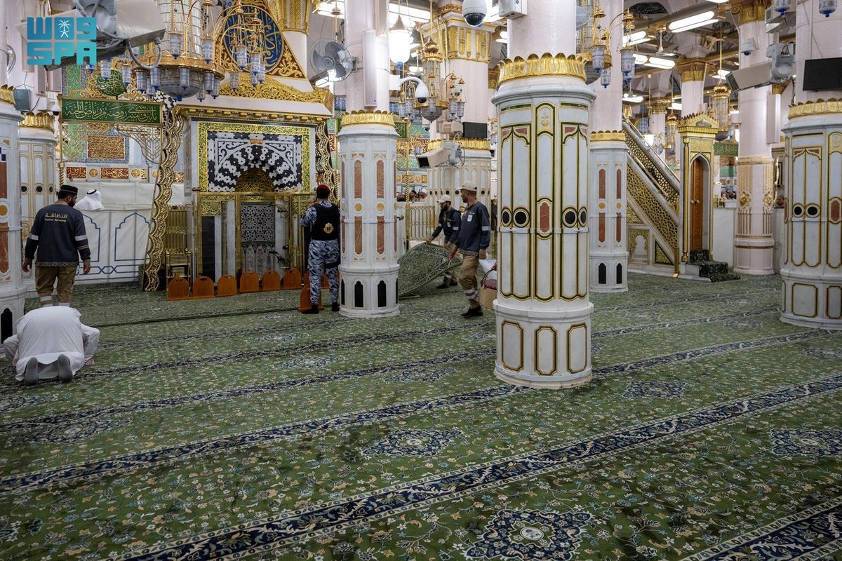 SPAregions's tweet photo. الروضة الشريفة.. من أشرف بقاع الأرض ووجهة القاصدين للصلاة بالمسجد النبوي.
https://t.co/KhtqJYvJYW
#واس_رمضان47 https://t.co/fFsAQXgstF