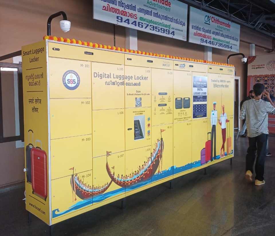 DRMPalghat's tweet photo. Smart travel starts here. 🔐
Digital lockers at Kozhikode Railway Station provide secure and convenient storage for your belongings. 🚉
Travel light and enjoy the journey.
#DigitalLocker #IndianRailways #Kozhikode #RailUpdate https://t.co/gNUzvckM2X