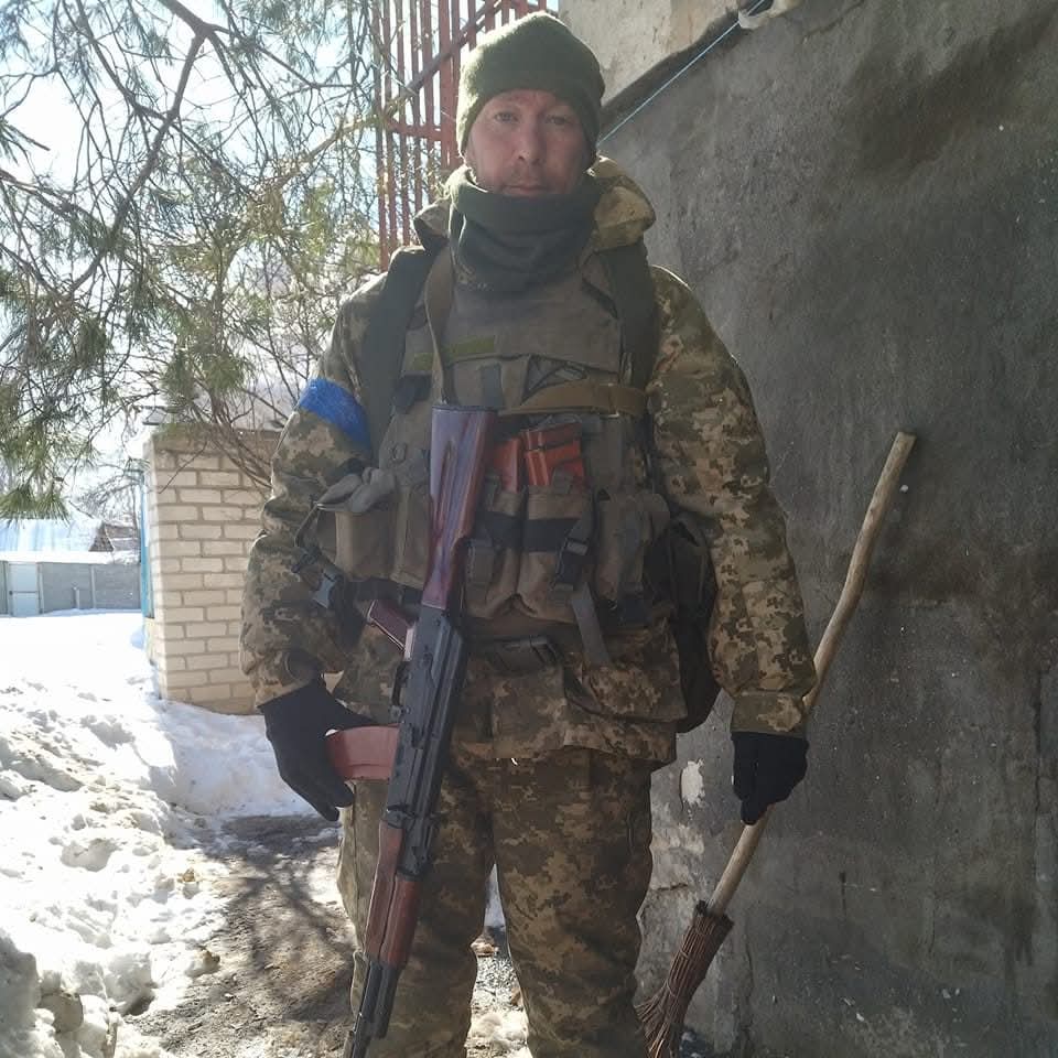 З Днем добровольця усіх причетних!
P.S. Лисичанськ. Березень 2022