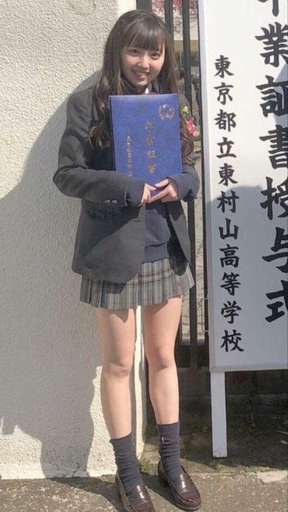 ShannonCha2643's tweet photo. 妹の卒業ナオニー全員です！！
※ガチ https://t.co/bN8pk1EyYT