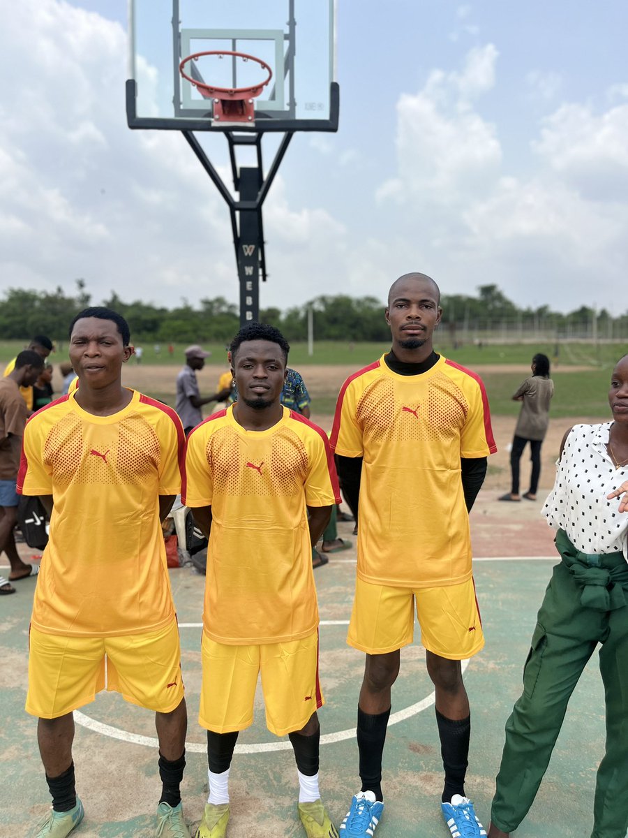 TITAN_SFC's tweet photo. Ladies and gentlemen, it’s MatchDay! 🥷🏿❤️

#Titans 
@FunnabsuSports https://t.co/MCyVL0bFid