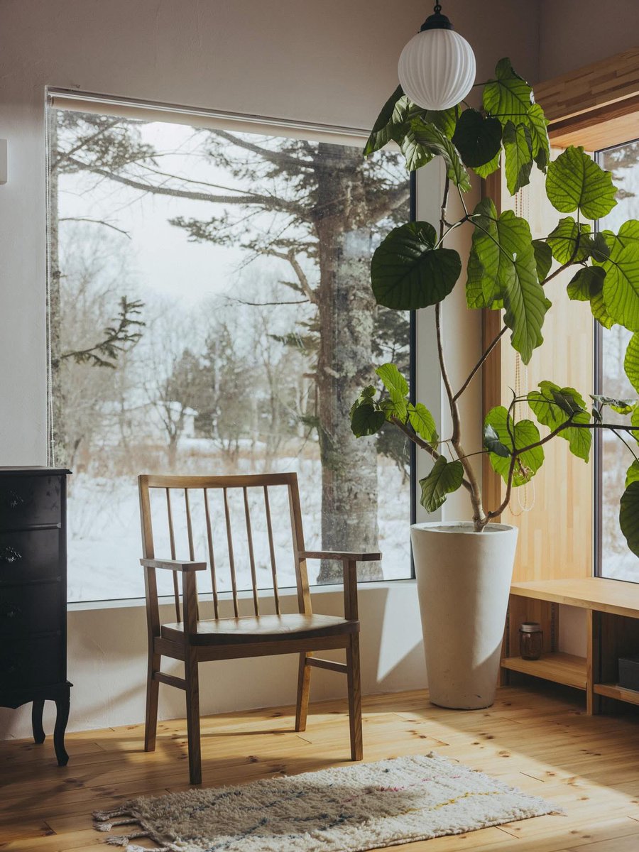 BEFORE VINTAGE FURNITURE Chair(armrest) ダイニングチェアであり