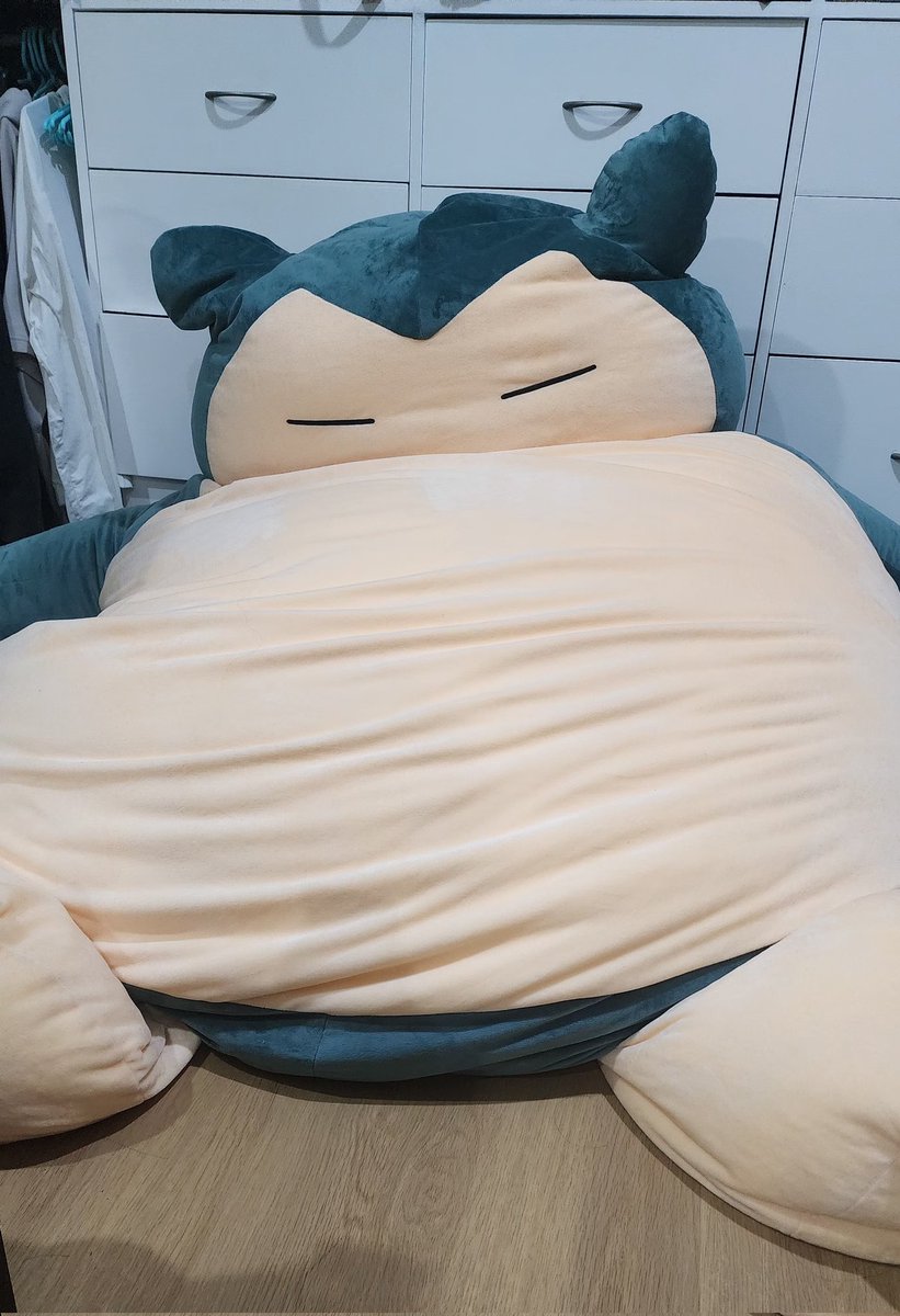 i feel like ever since x&amp;y i resigned myself to never being able to play a pokemon game again (did not even own a 3DS) but i want pokopia so bad... it's just me and my 2m snorlax against the world......
