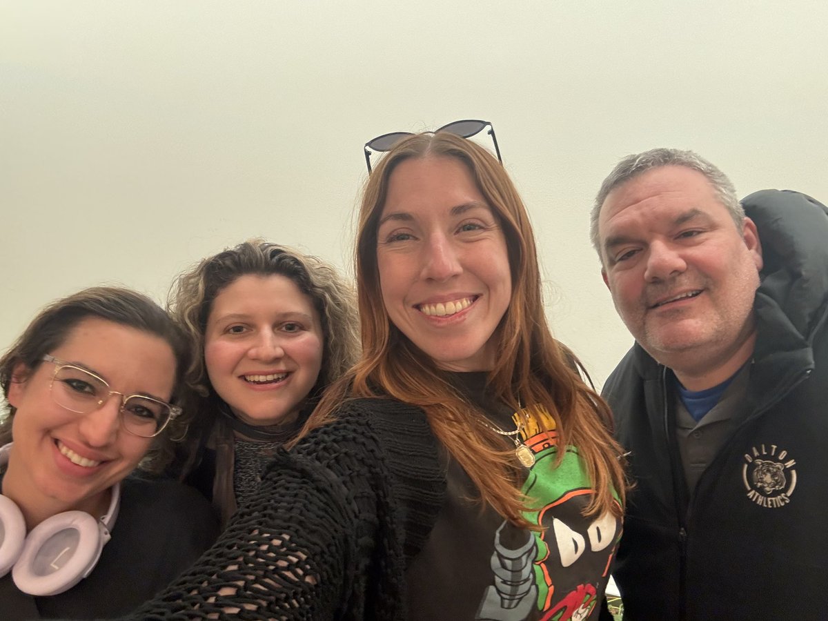 Alexa Philippou tweet media