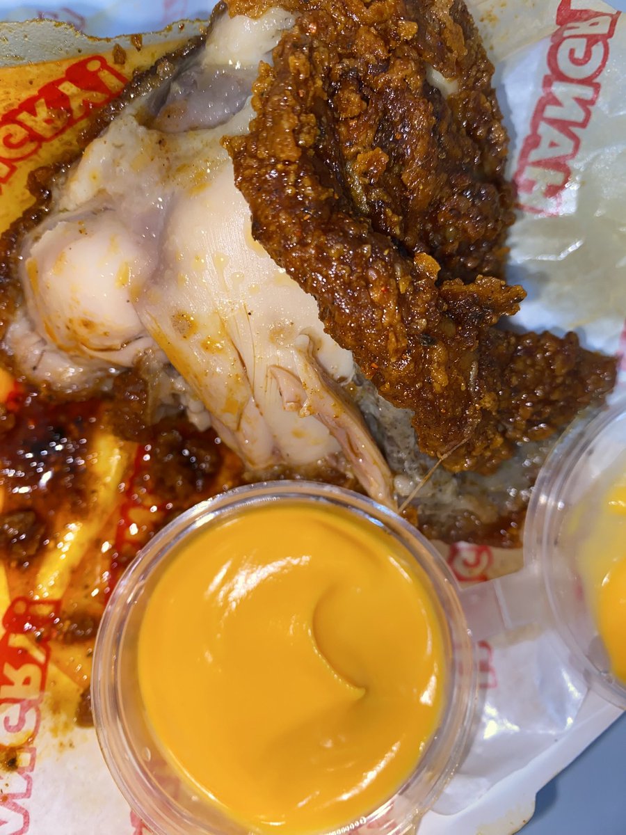 elie 🤷‍♀️ tweet media