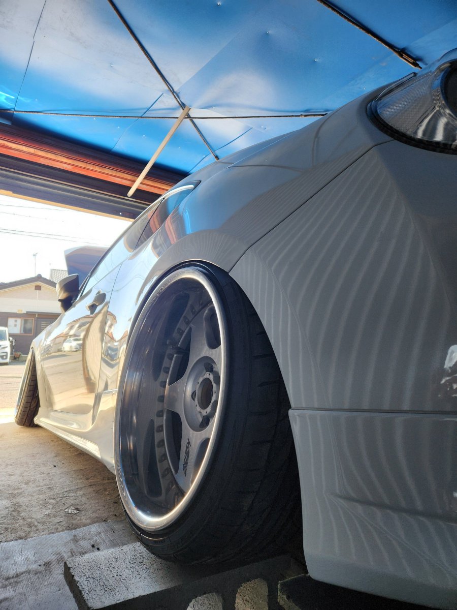 こばやん tweet media