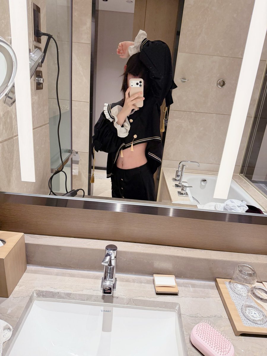 何六诚 tweet media