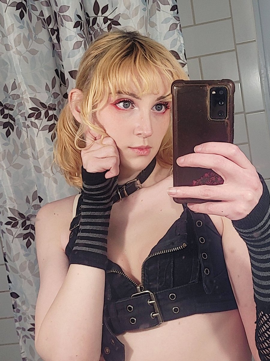 Doll Delusional 🏳️‍⚧️🩷 tweet media