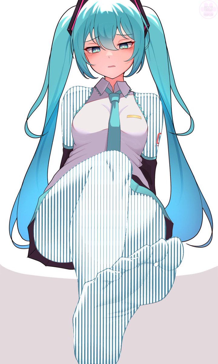 Kitty Holo tweet media