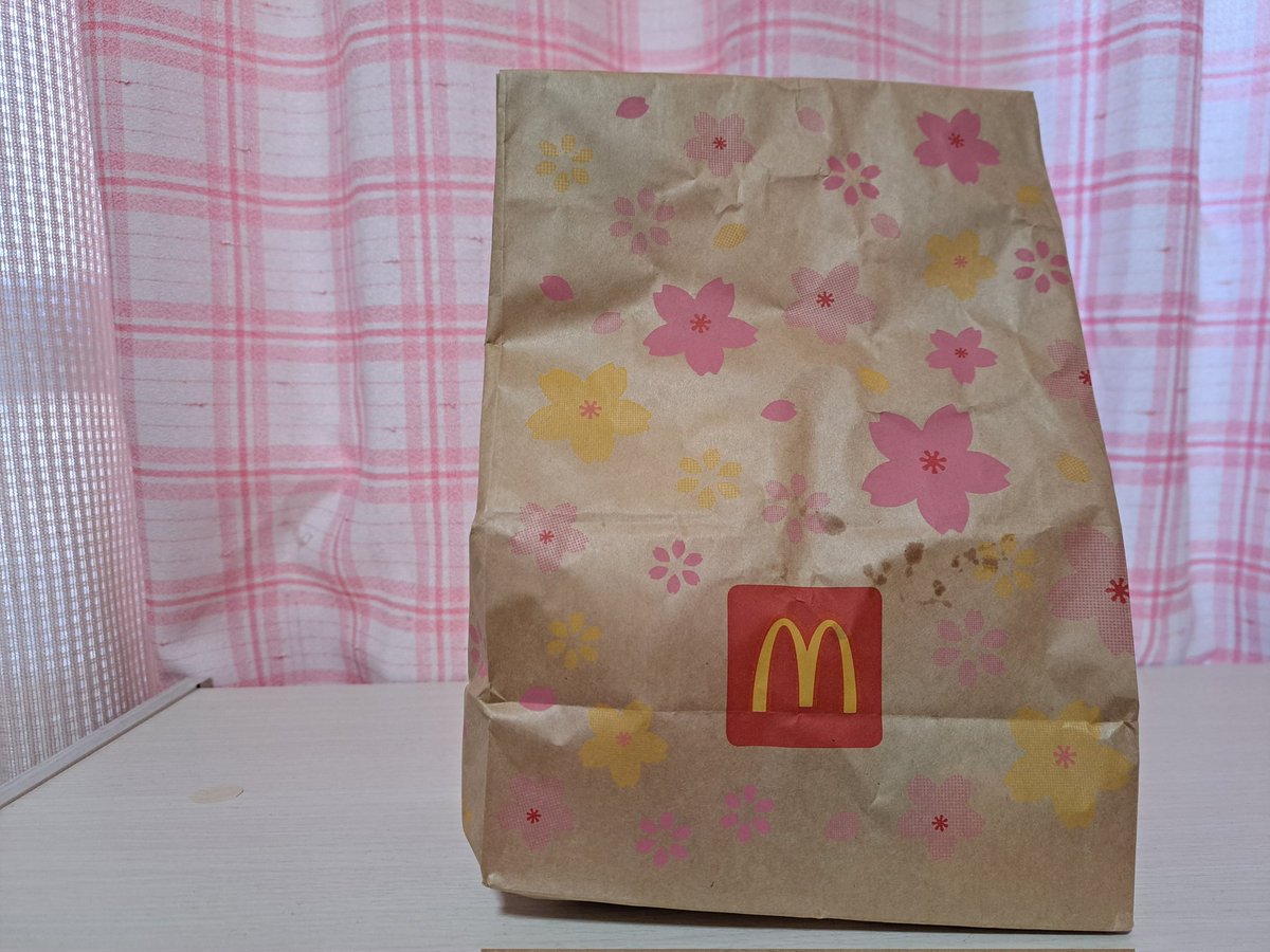 一年ぶりにお会いできて嬉しいです🌸🍔
#てりたま