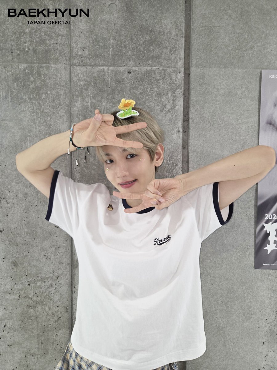 BAEKHYUN WORLD tweet media