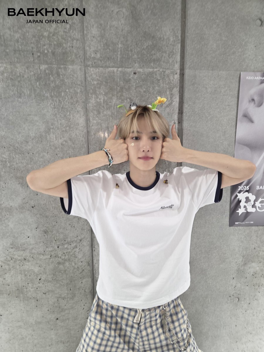 BAEKHYUN WORLD tweet media