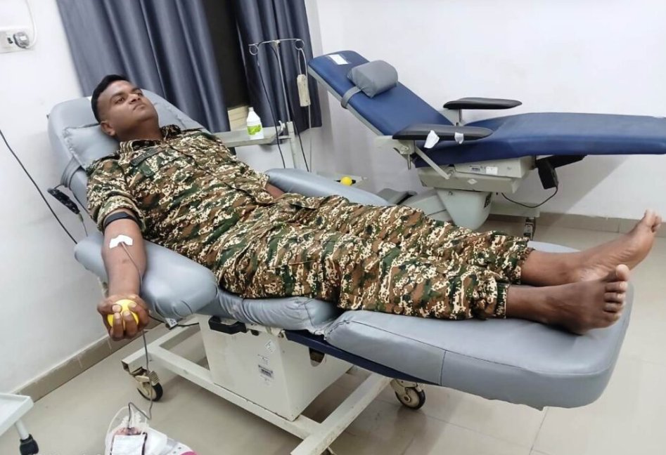 suranderk89's tweet image. 148वीं वाहिनी सीआरपीएफ के जवान देश सुरक्षा के साथ मानवीय सेवा में भी अग्रणी हैं; जवान दीपक कुमार ने रक्तदान कर जरूरतमंद की जान बचाई।
mahaveernews29.in/42583/
#CRPF #blooddonation #LPGBlackMarketing SC ST #sallandıkBRICS #Afghanistan #TejRAn #Epstein KC-135 #OutKaro #AlluCinemas