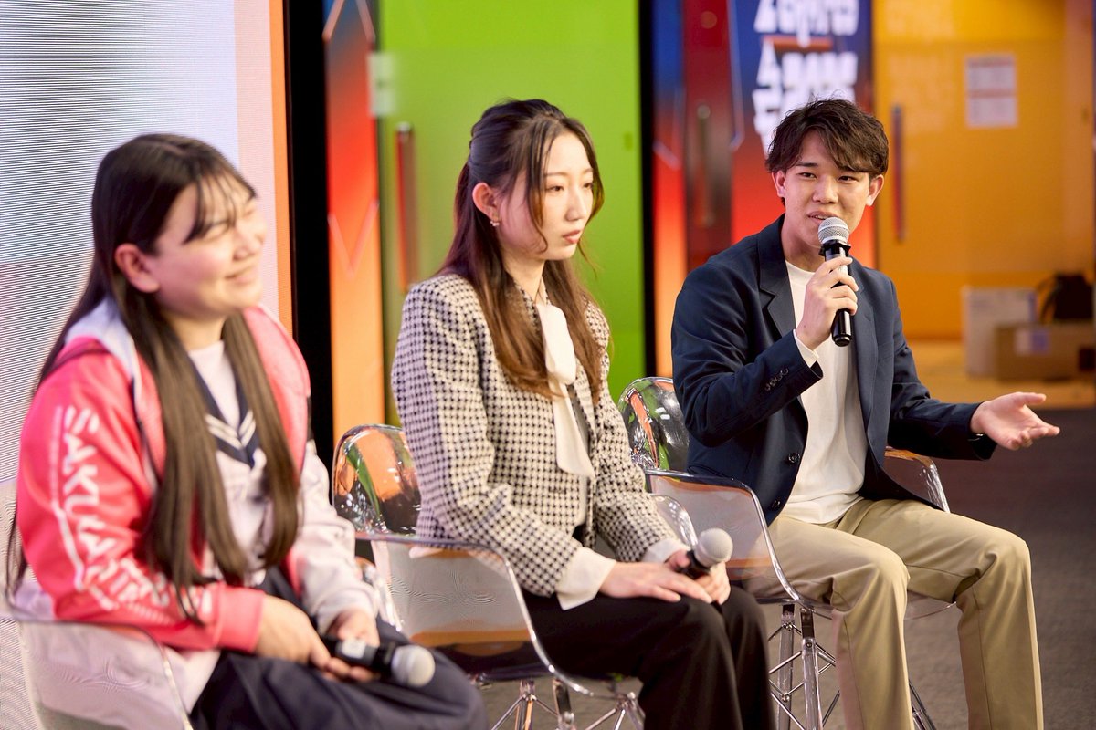 zerafes_jp's tweet photo. トークセッション
🗣️『AI専門家に聞く、AI活用お悩み大相談会』

事前に募集したAI関連の質問を、プロフェッショナルたちに直接ご回答いただきました！
突然世の中に浸透し始めたAI。活用方法に学ぶビジネスパーソンも多いのでは。今後も注目していきたい方々にご登壇いただきました！

#zerafes #zerafes2026