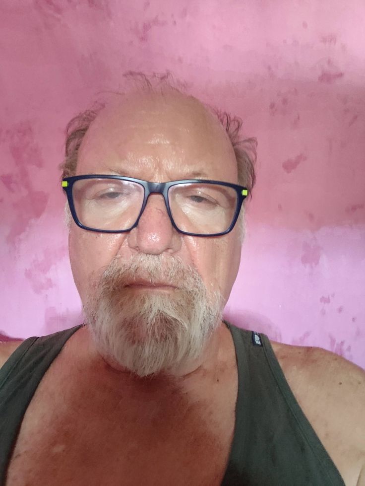 Truck driver tweet media