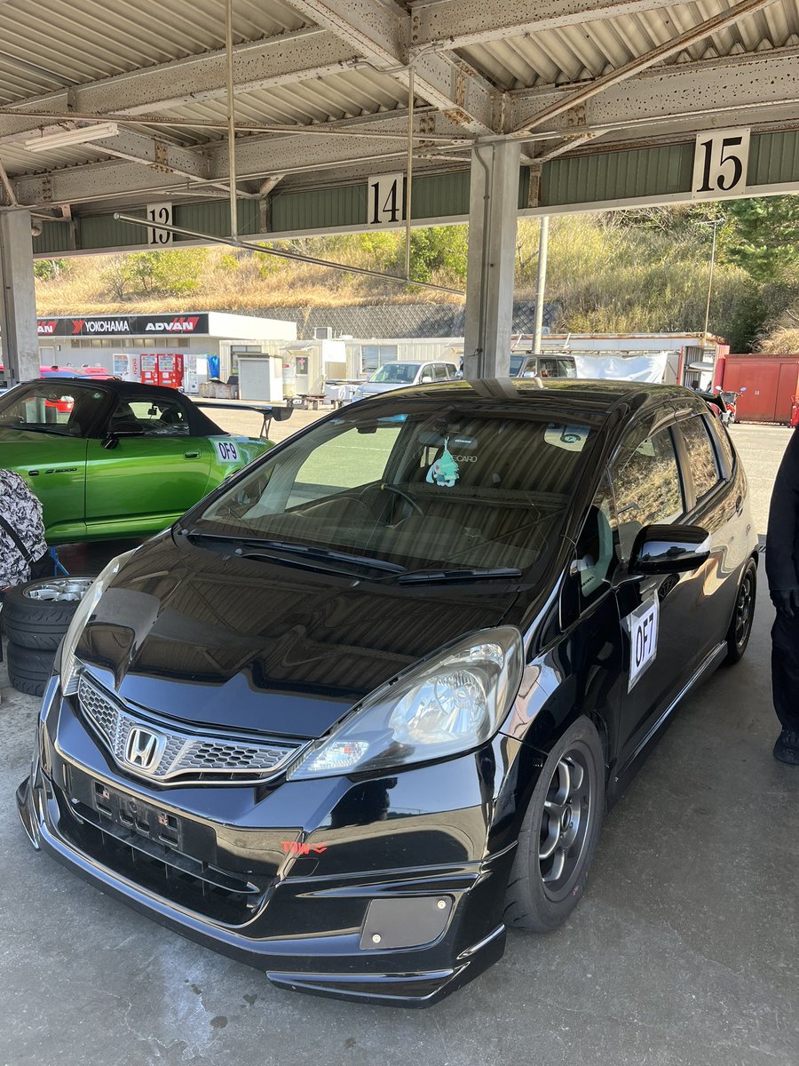 なるい tweet media