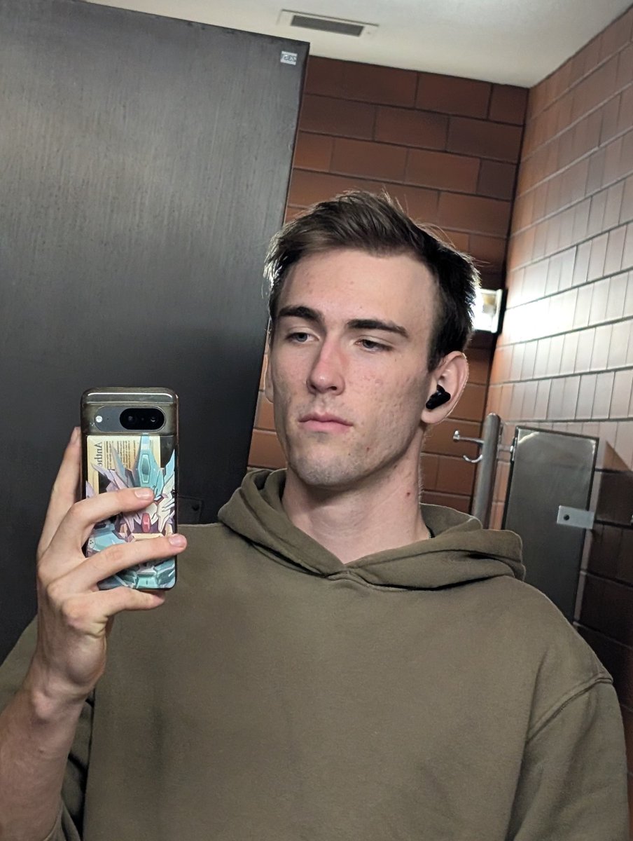 ⟨⟨⟨ 𝙈𝙊𝙊𝙉 𝙏𝙃𝙀 𝙁𝙊𝙇𝙁 ⟩⟩⟩ tweet media