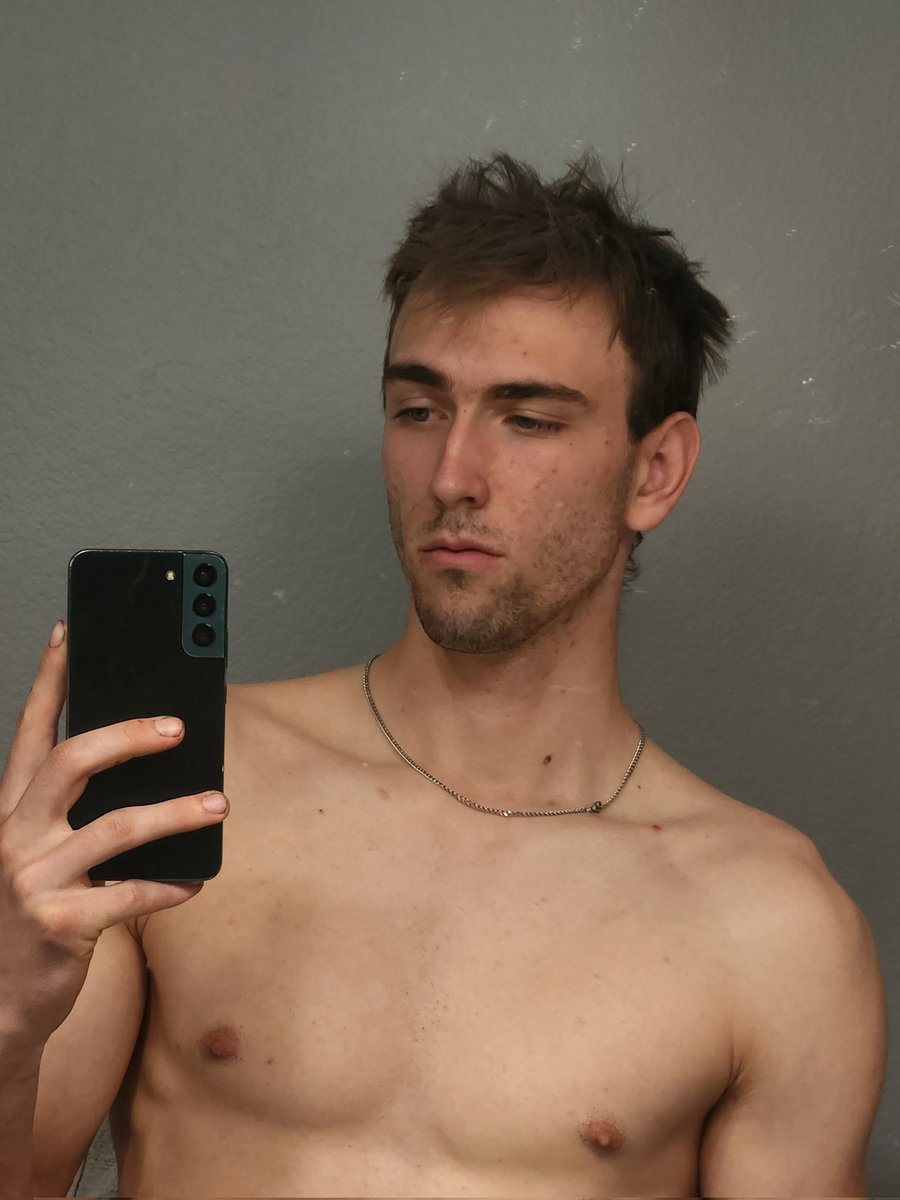 ⟨⟨⟨ 𝙈𝙊𝙊𝙉 𝙏𝙃𝙀 𝙁𝙊𝙇𝙁 ⟩⟩⟩ tweet media