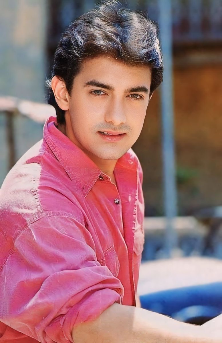 BollyMemories's tweet photo. #HappyBirthdayAamirKhan 🎉🎉 https://t.co/fXDxbcLjVC