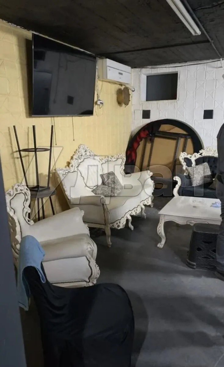 Parody Jeff tweet media