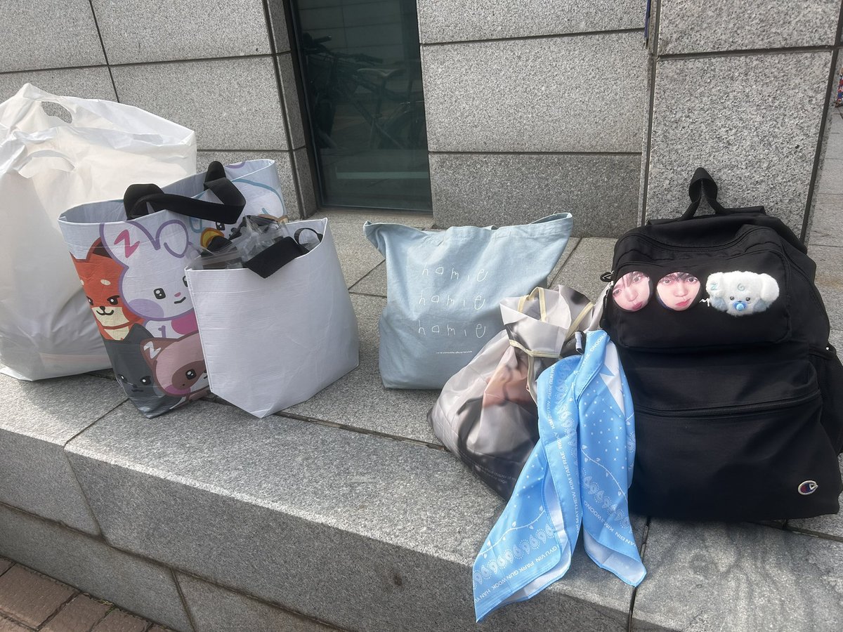 ✌︎✌︎✌︎ tweet media