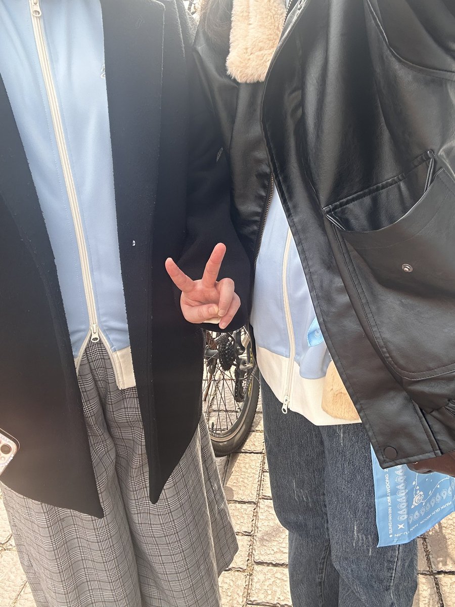 ✌︎✌︎✌︎ tweet media