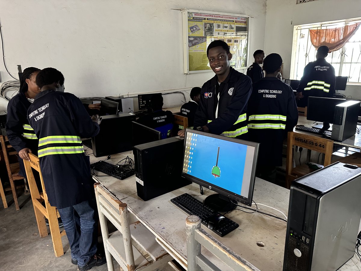 UCU Computing, Engineering, Data Science, Robotics tweet media