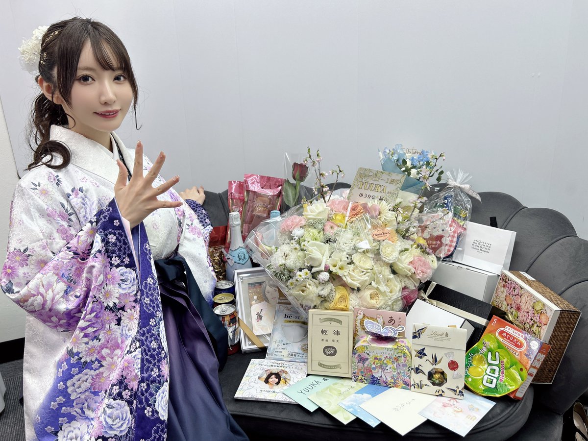 newwife_yuuka tweet picture