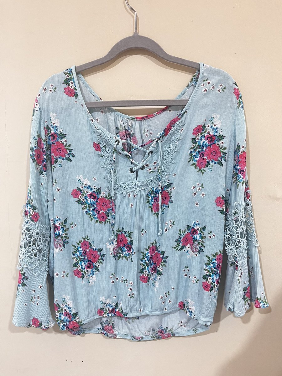 preloved vintage tweet media