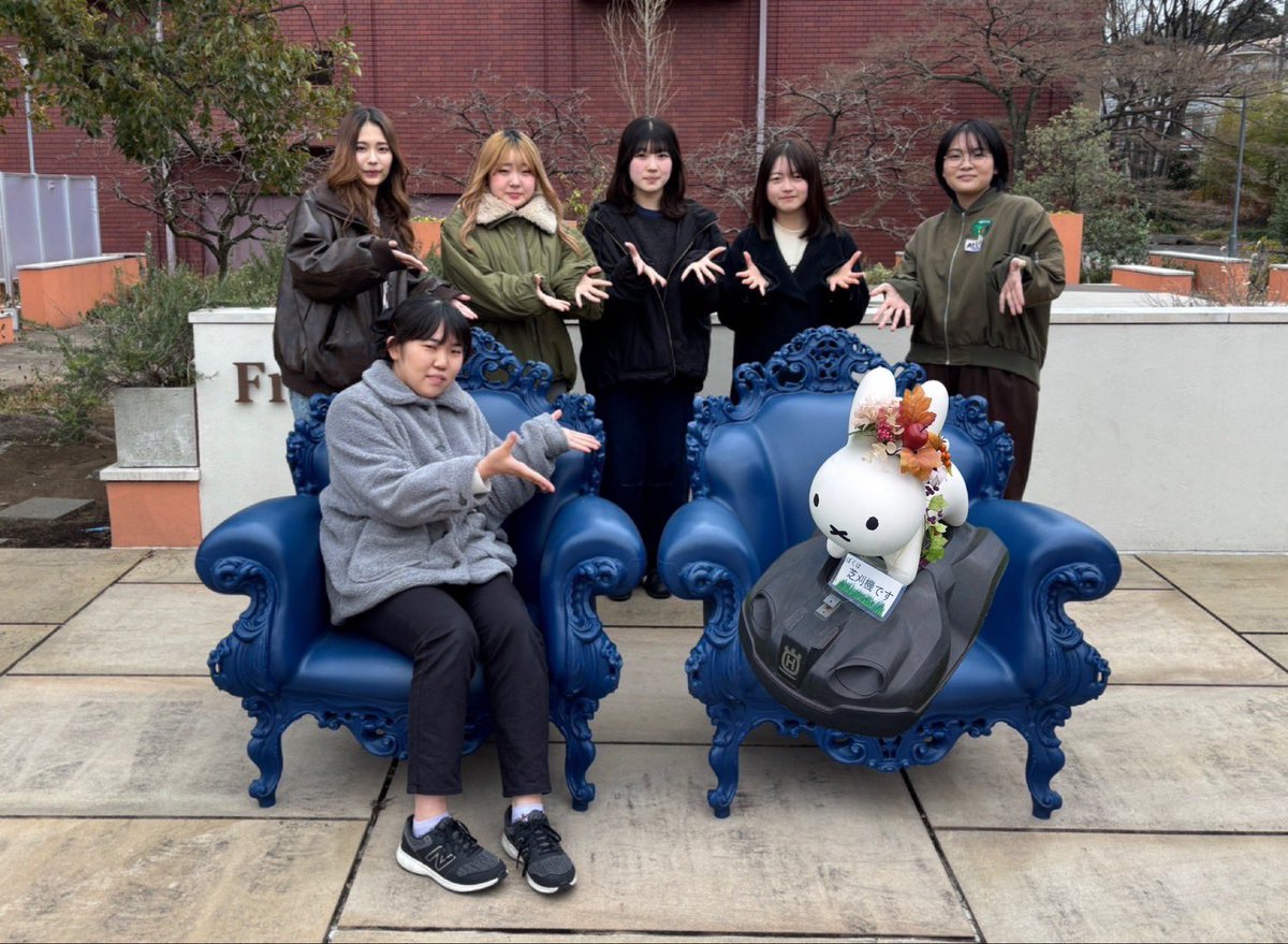 horn_tomonokai's tweet photo. 2.しろとり隊

こんにちは
私たちは洗足学園・武蔵野・昭和・東京・国立音大に在籍する6人で結成した6重奏【しろとり隊🦢】です。
学年や大学もバラバラ私たちですが、初回の合わせから沢山お喋りを重ねて仲を深めてまいりました🗣️
演奏会当日は上品で神聖な演奏をお届けしますのでどうぞお楽しみに🕊️ https://t.co/rx5Yozzuc5