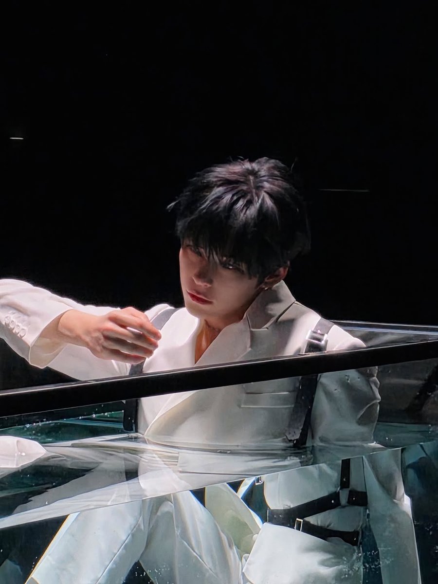 hanbin archive tweet media