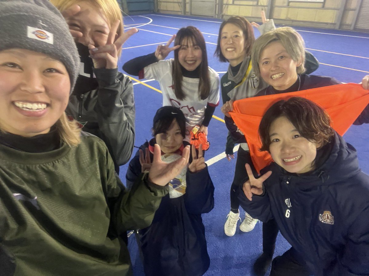 madeira_branco's tweet photo. 3/12(木)新シーズンの活動が始まりました！
ここから関東リーグ昇格に向けて、個人としてもチームとしても成長していきます💪
マデイラの成長を温かい目で見守っていただけると嬉しいです！

Instagramの方では昨年に引き続き、選手が順番で練習の投稿を載せていきます！
是非チェックしてください✅ https://t.co/RWaLUEboZB