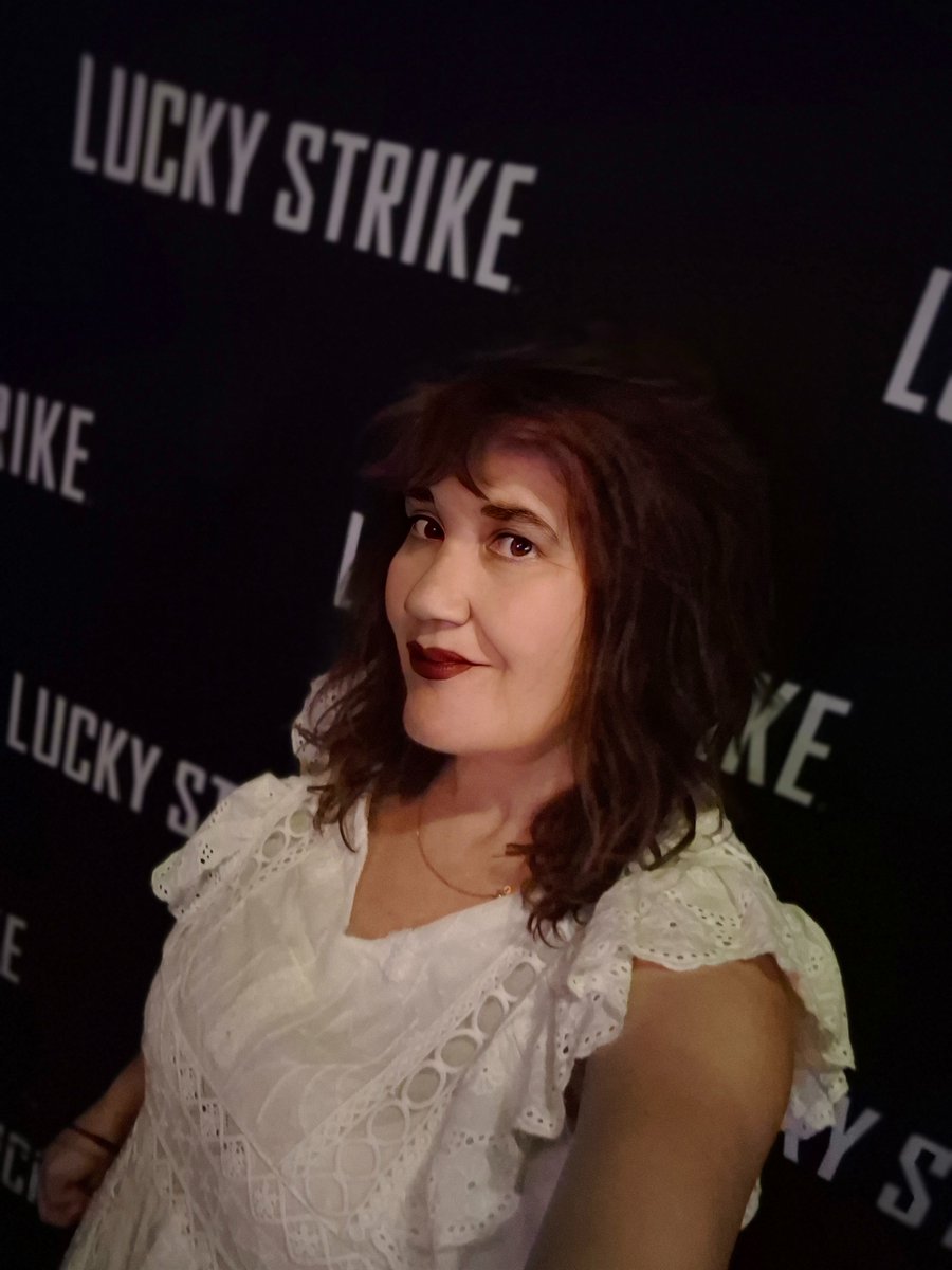 olyasongs's tweet photo. Lucky Strike, Hollywood 

#California 
#Hollywood 
#poprockz 
#poprockzjam https://t.co/W5IKu9fbVq